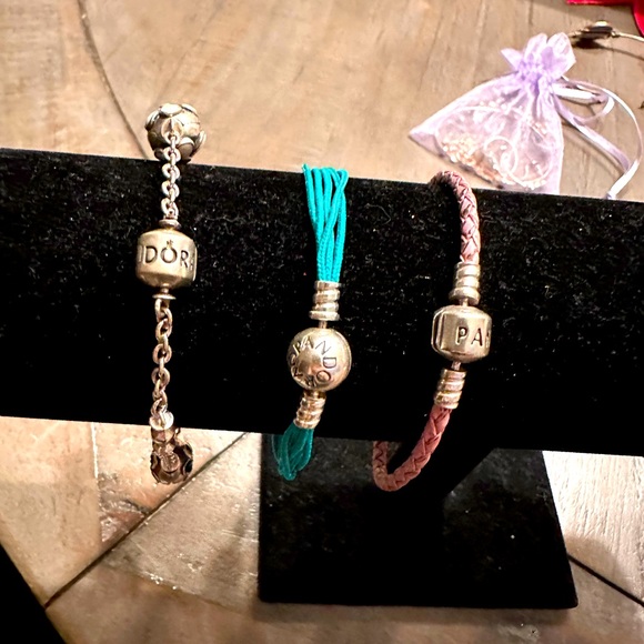 COPY - Pandora Bracelets - Picture 1 of 2